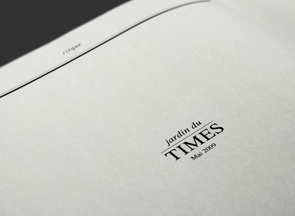 Cirque du Times, Book