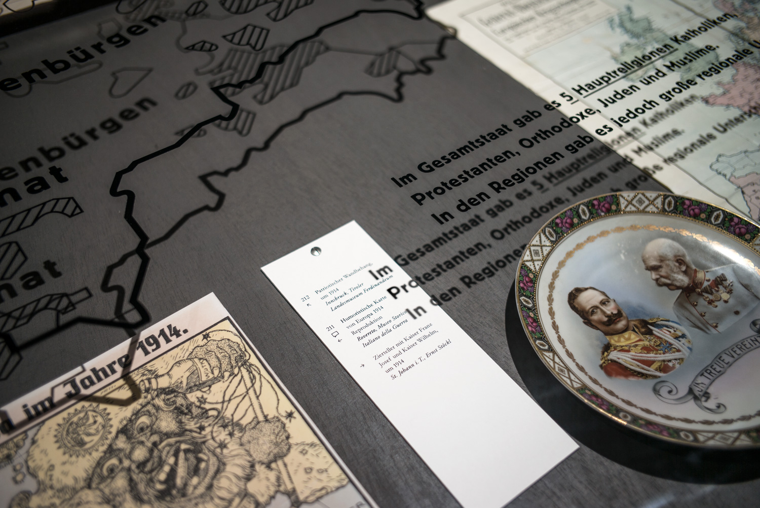 Front – Heimat, Exhibition