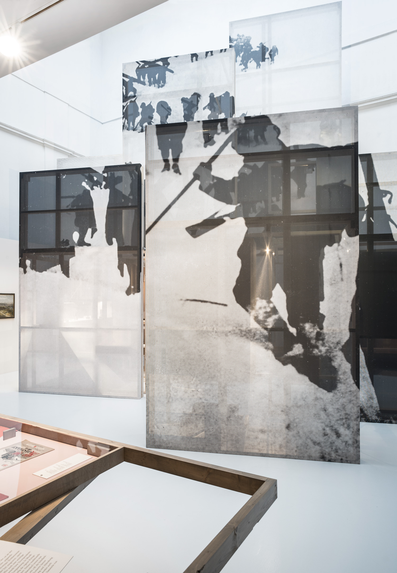 Front – Heimat, Exhibition