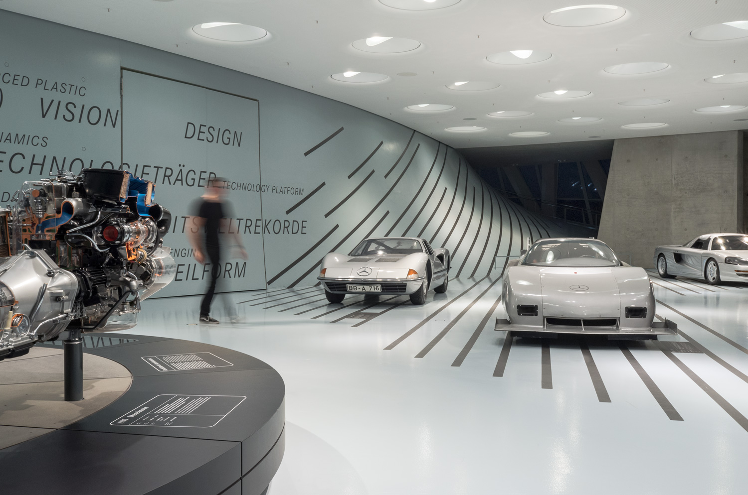 Mercedes-Benz C111, Exhibition